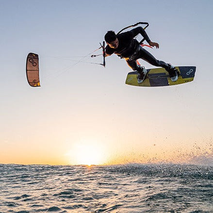 4 Kiteboard Lessons - 10hrs